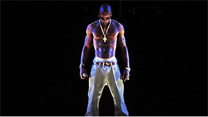 Tupac en hologrammes au festival Coachella