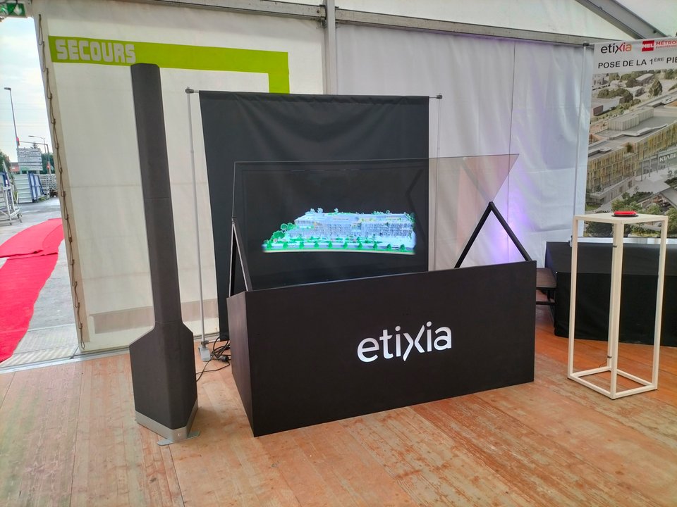 Hologramme à l'inauguration d'Etixia.